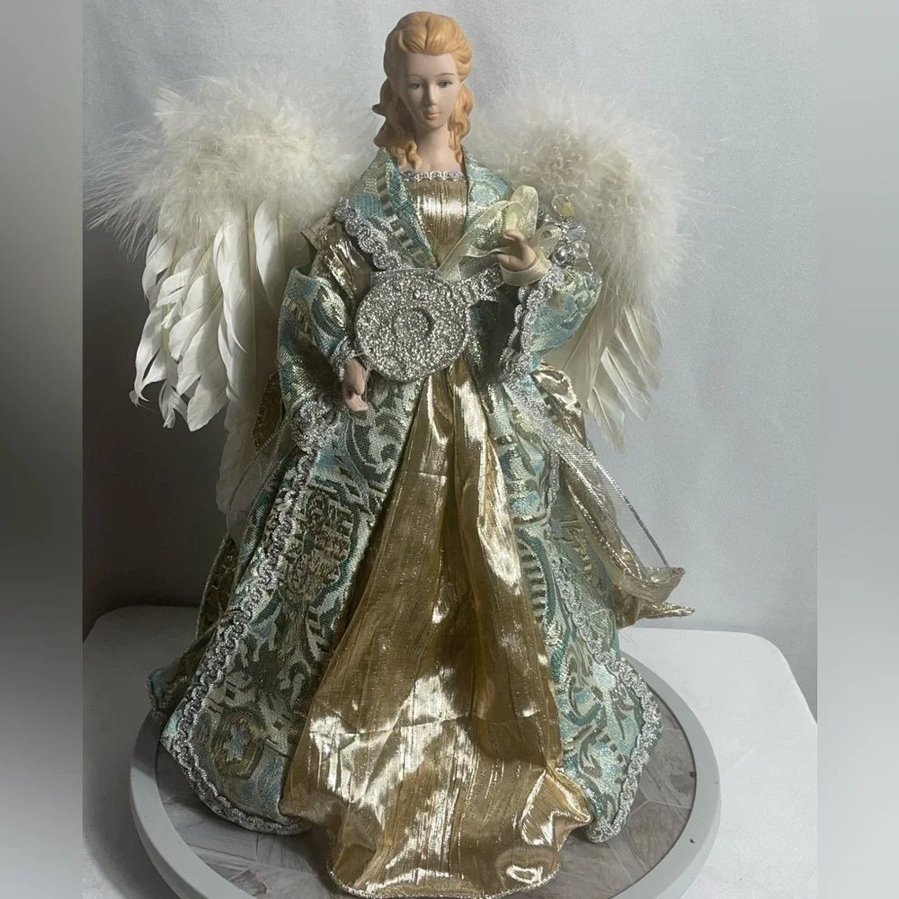 Source Unknown Angel Figurine with Gold and Cream Accents